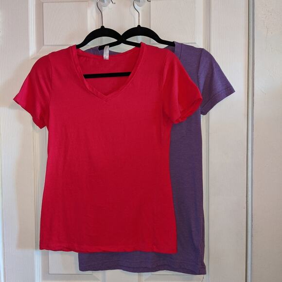 Zenana Outfitters Purple V Neck Shirt + 3 Misc Pink Blue Grey Basic Shirts S - Picture 1 of 16